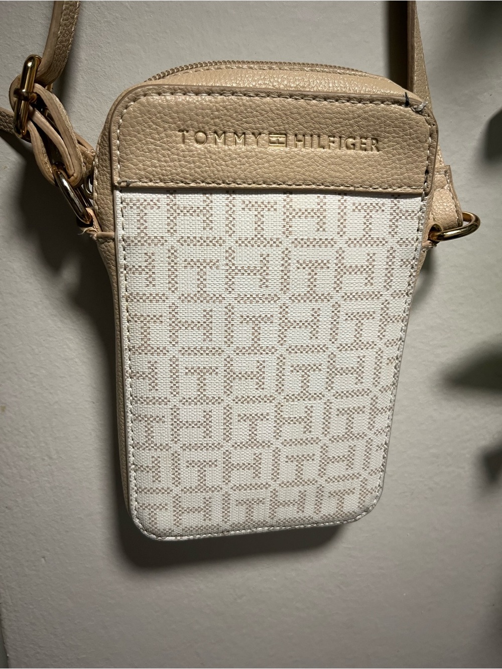 Tommy Hilfiger Cream & White Monogram Crossbody Phone Pouch